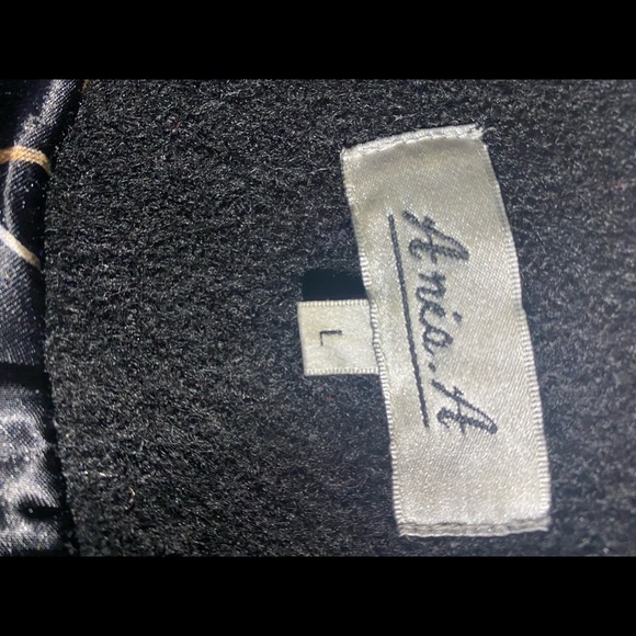 Aris A Embroidered Black Coat - Picture 5 of 8